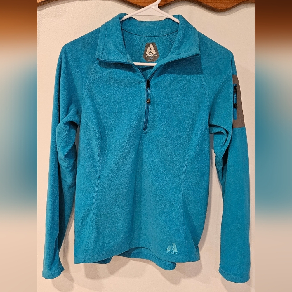 Eddie Bauer First Ascent Bright Blue Half Zip Size S